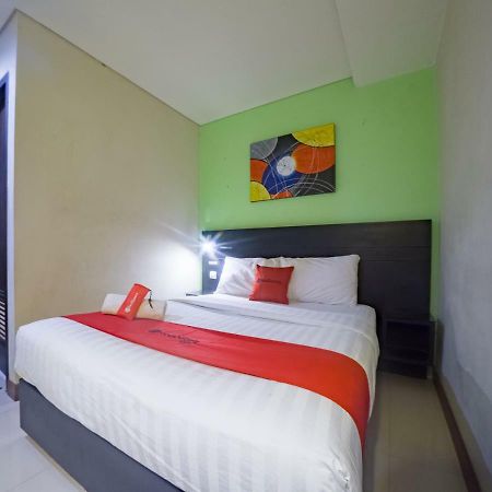 Budget Hotel Ambon Bagian luar foto