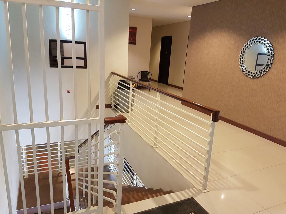Budget Hotel Ambon Bagian luar foto
