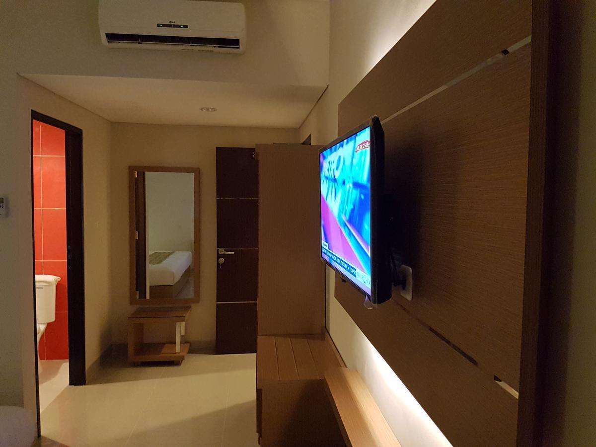 Budget Hotel Ambon Bagian luar foto