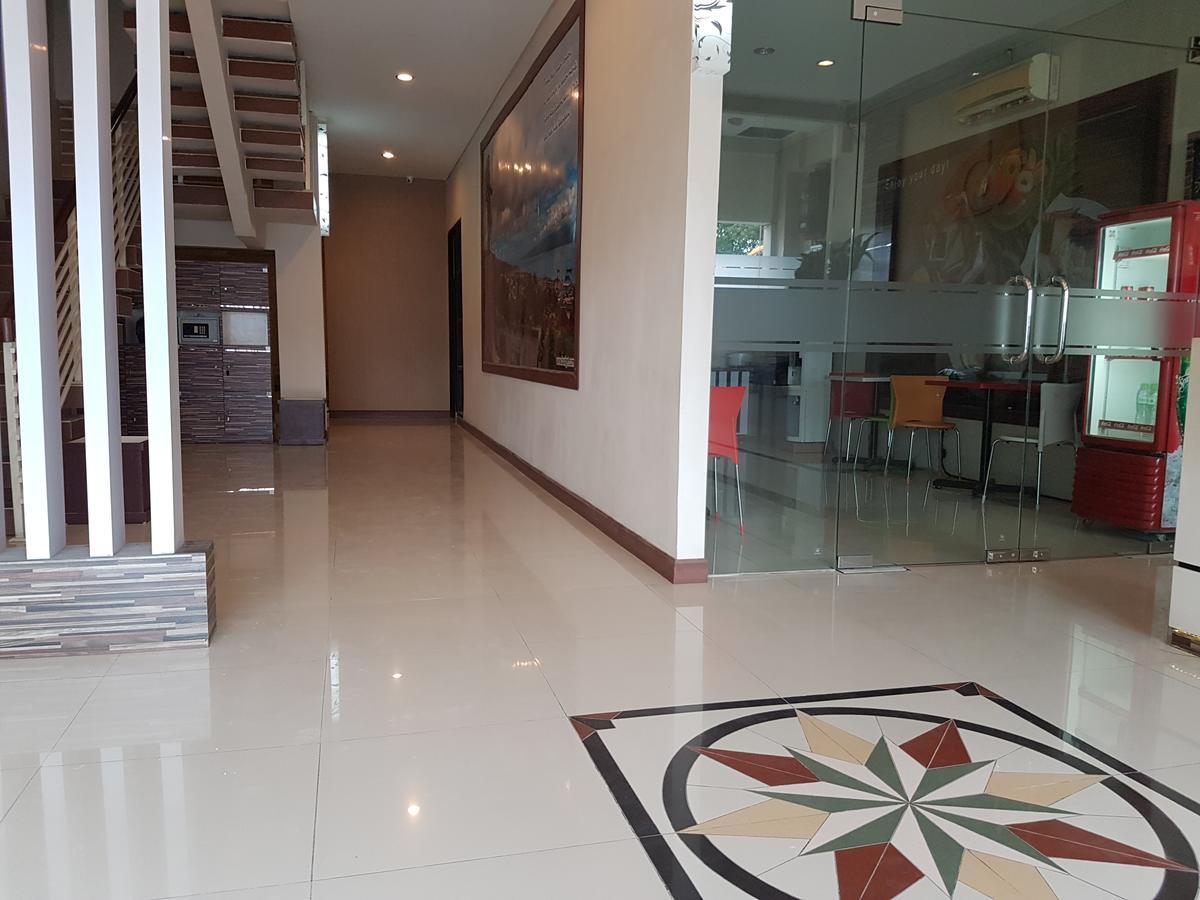 Budget Hotel Ambon Bagian luar foto
