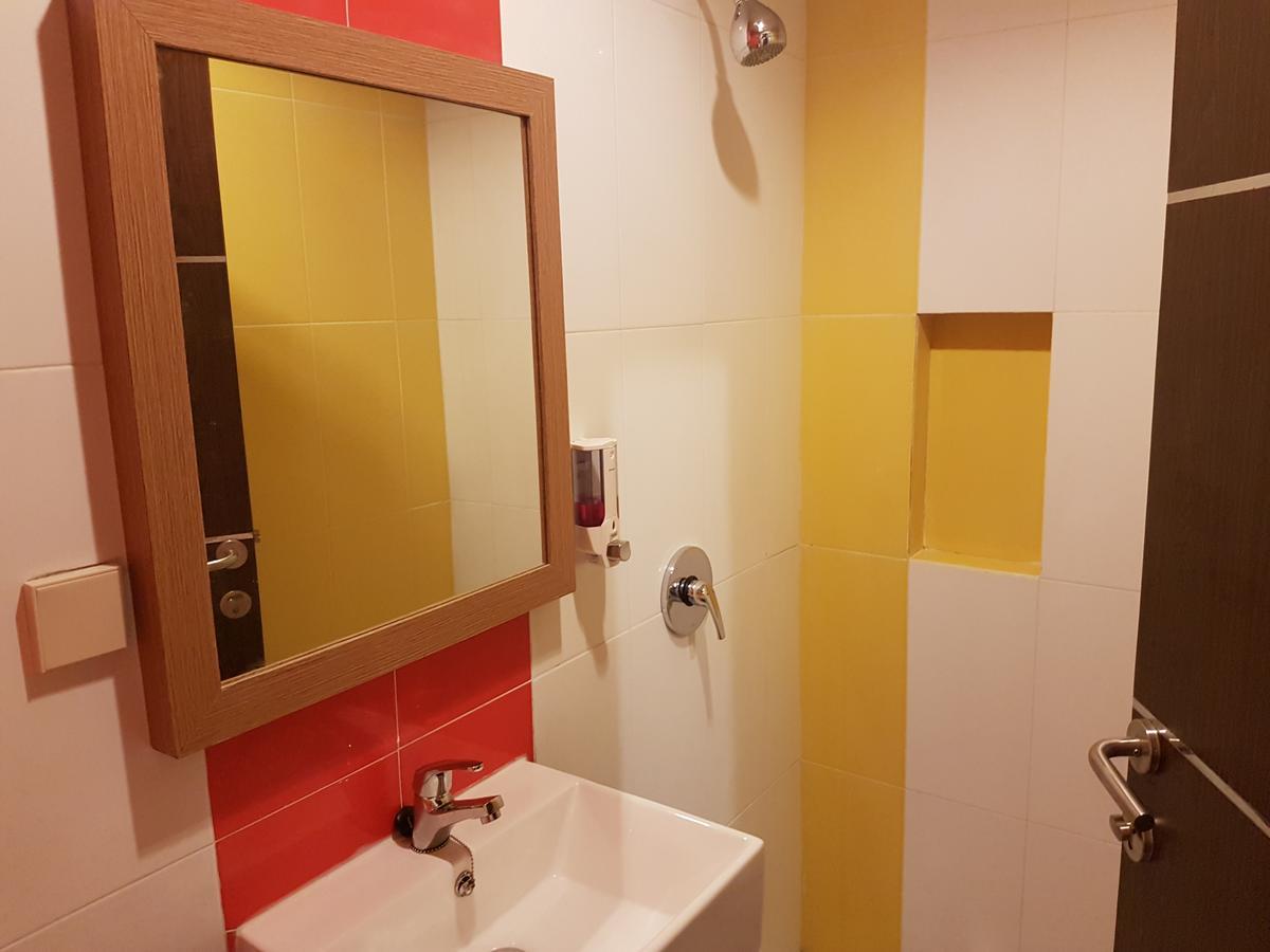 Budget Hotel Ambon Bagian luar foto