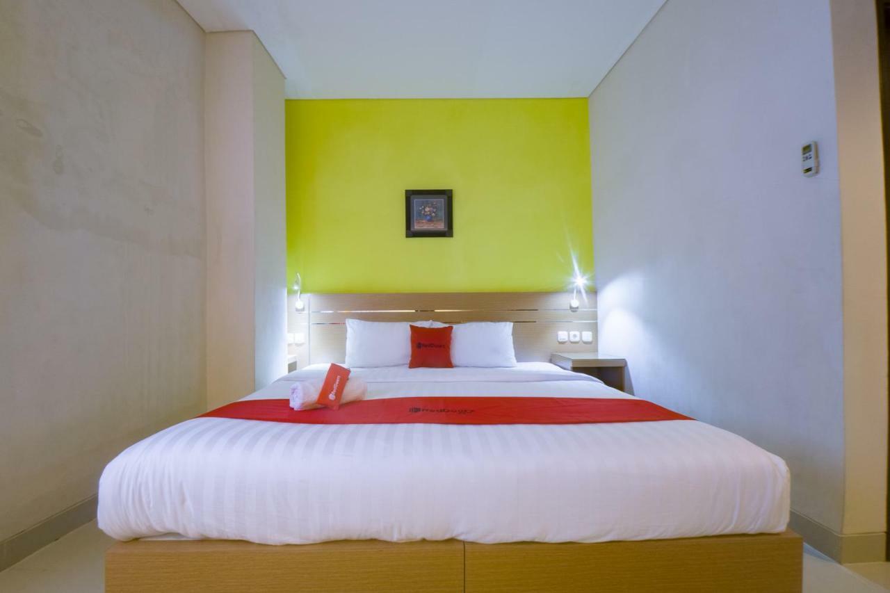 Budget Hotel Ambon Bagian luar foto