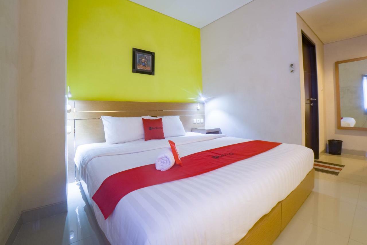 Budget Hotel Ambon Bagian luar foto